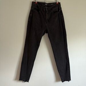 JUDY BLUE Skinny Fit 14W Black Denim Cropped Jean, 25” inseam